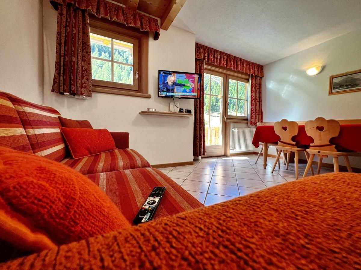 Ferienwohnung Bait Da Jembro Livigno Exterior foto