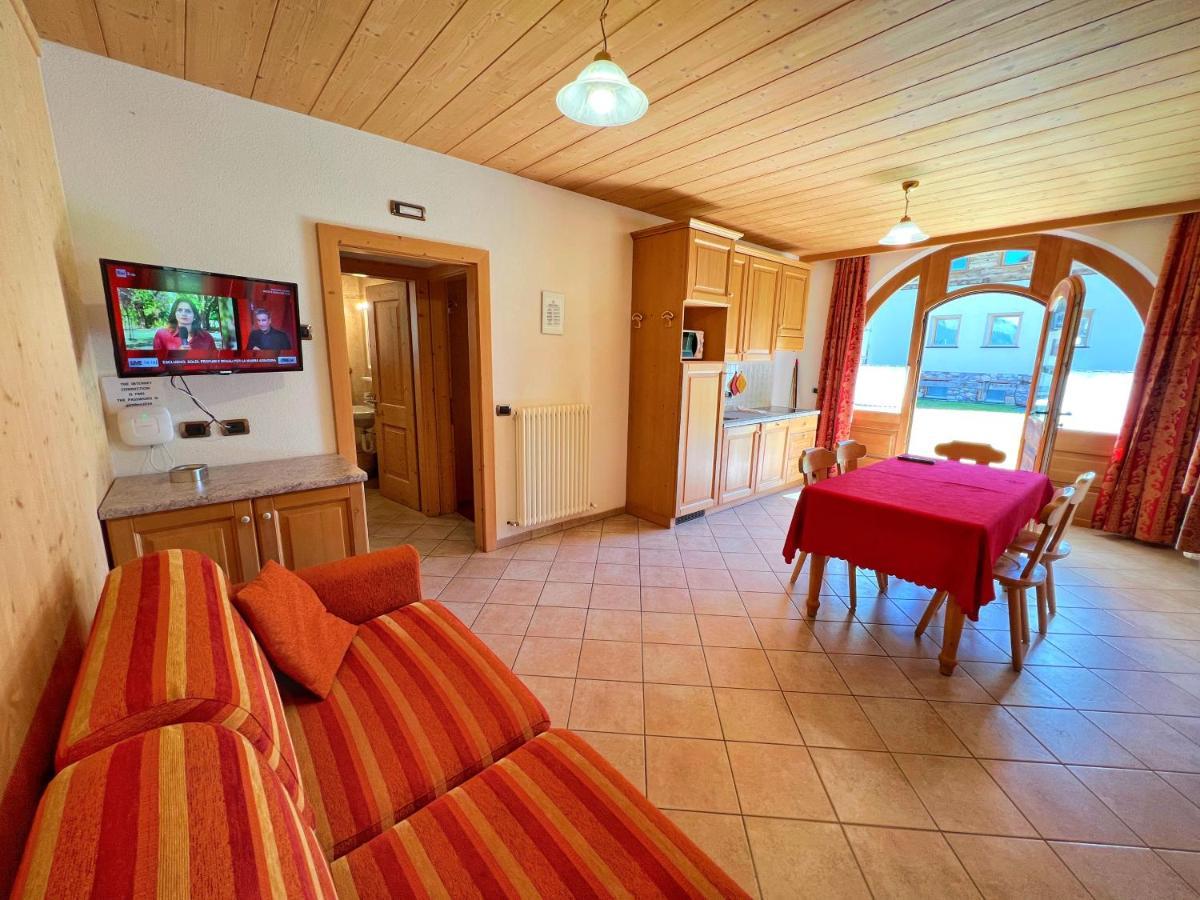 Ferienwohnung Bait Da Jembro Livigno Exterior foto