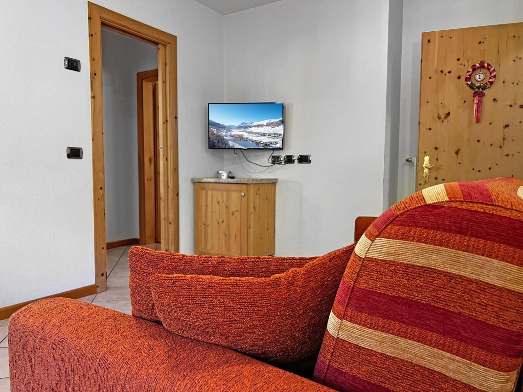 Ferienwohnung Bait Da Jembro Livigno Exterior foto